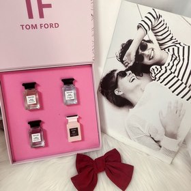 Набор TF Tom Ford Объем： 4×7,5 мл Китайская роза 7,5 мл Российс