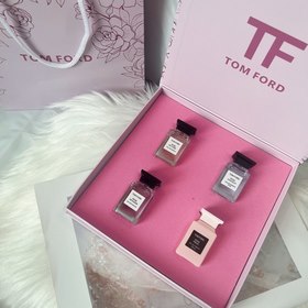 Набор TF Tom Ford Объем： 4×7,5 мл Китайская роза 7,5 мл Российс