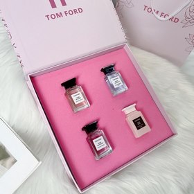 Набор TF Tom Ford Объем： 4×7,5 мл Китайская роза 7,5 мл Российс