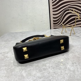 Valentino сумка-клатч Модель： V009078 Декорирована фирменным ло