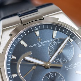 Мультифункциональные часы Vacheron Constantin Overseas： элегантно
