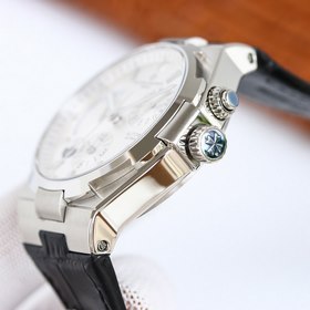 Мультифункциональные часы Vacheron Constantin Overseas： элегантно