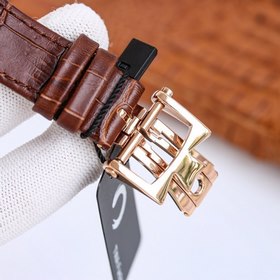 Мультифункциональные часы Vacheron Constantin Overseas： элегантно