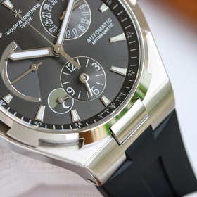 Мультифункциональные часы Vacheron Constantin Overseas： элегантно