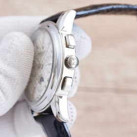 Часы Vacheron Constantin Traditionnelle С импортным многофункцион