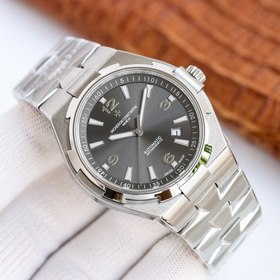 Часы Vacheron Constantin Overseas Циферблат： логотип виде креста,