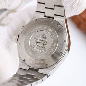 Мультифункциональные часы Vacheron Constantin Overseas： элегантно