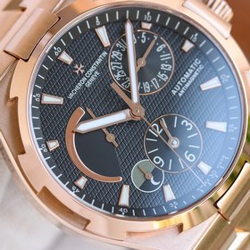 Мультифункциональные часы Vacheron Constantin Overseas： элегантно