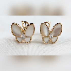 Van Cleef & Arpels Бабочка-ушные клипсы Натуральный сердолик