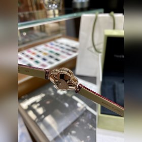 VCA Van Cleef & Arpels Четырехлистный крокодиловый кожаный ре