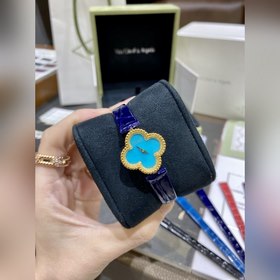 VCA Van Cleef & Arpels Четырехлистный крокодиловый кожаный ре
