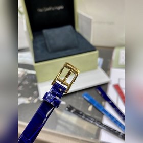 VCA Van Cleef & Arpels Четырехлистный крокодиловый кожаный ре