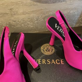 Versace Versace Versace  Новинка ранней весны： туфли на высоком