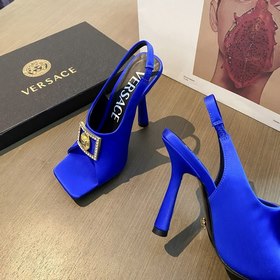 Versace Versace Versace  Новинка ранней весны： туфли на высоком