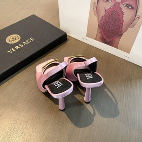 Versace Versace Versace  Новинка ранней весны： туфли на высоком