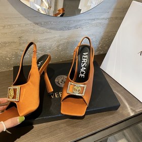 Versace Versace Versace  Новинка ранней весны： туфли на высоком