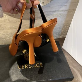 Versace Versace Versace  Новинка ранней весны： туфли на высоком