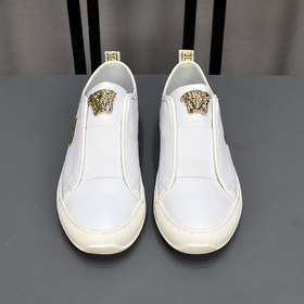 Versace Спортивная обувь Верх из кожи бычка, подкладка из свиной 
