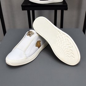 Versace Спортивная обувь Верх из кожи бычка, подкладка из свиной 