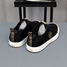 Versace Спортивная обувь Верх из кожи бычка, подкладка из свиной 