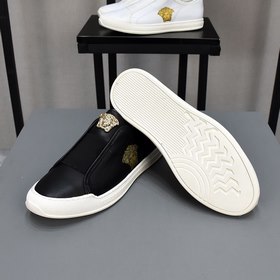 Versace Спортивная обувь Верх из кожи бычка, подкладка из свиной 