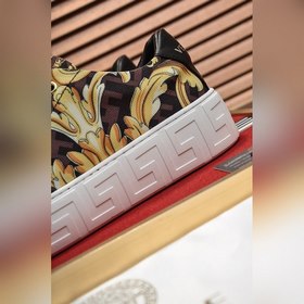 Versace Мужские туфли для отдыха Непрерывно развивающийся междуна