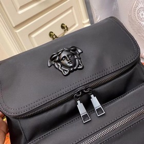 Рюкзак Versace Модель： 0T126-1 Рюкзак Snake Dumeisha представляет