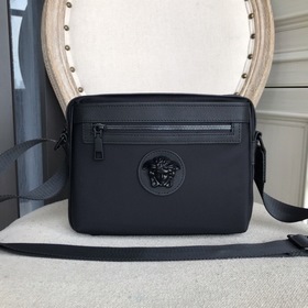 Versace Маленькая сумка через плечо с несколькими молниями внутре