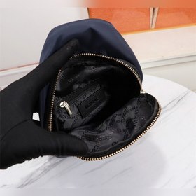 Versace нейлоновая сумка с одним застежкой-молнией Модель： 8309-