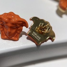 Versace Medusa серьги/заколки/колье Добавьте немного цвета в летн