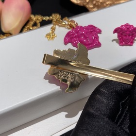 Versace Medusa серьги/заколки/колье Добавьте немного цвета в летн
