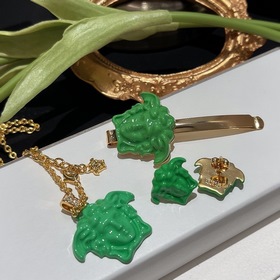 Versace Medusa серьги/заколки/колье Добавьте немного цвета в летн