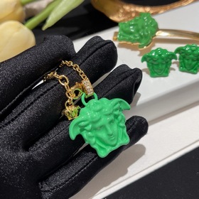 Versace Medusa серьги/заколки/колье Добавьте немного цвета в летн