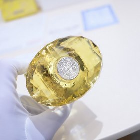 Название бренда： Versace Женский парфюм Yellow Diamond Упаковка： 