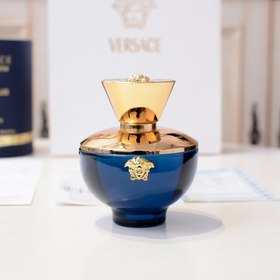 Название бренда： Versace Versace Pour Femme Dylan Blue Упаковка