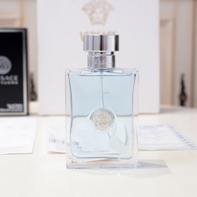 Название бренда： Versace Упаковка товара： коробка + счет + подаро