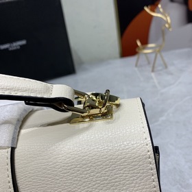 Saint Laurent Paris YSL Saint Laurent Классическая модель Номер м