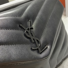 YSL Saint Laurent Мягкая сумка с логотипом на передней клапане А