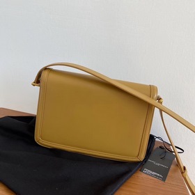 YSL Кожаная сумка через плечо, модель 634305 Изготовлена из высо