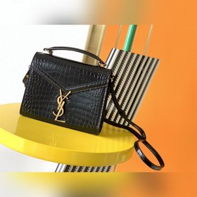 YSL Мини-сумка с крокодиловым узором Модель： 602716 Особенностью