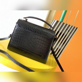 YSL Мини-сумка с крокодиловым узором Модель： 602716 Особенностью