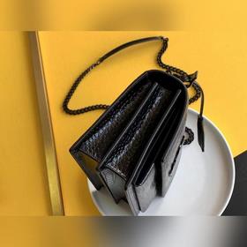 YSL Сумка с цепочкой SUNSET BAG с крокодиловым узором, большая М