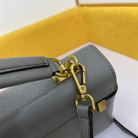 Saint Laurent Paris YSL Saint Laurent Модель： 5010 Изготовлен из 