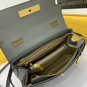 Saint Laurent Paris YSL Saint Laurent Модель： 5010 Изготовлен из 