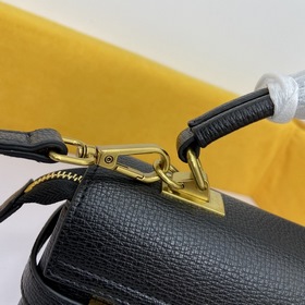 Saint Laurent Paris YSL Saint Laurent Модель： 5010 Изготовлен из 