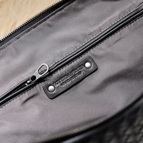 BV - новейшая модель мужской портфеля Изготовлена из кожи высшего