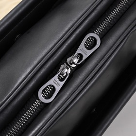 BV - новейшая модель мужской портфеля Изготовлена из кожи высшего