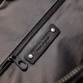 BV - новейшая модель мужской портфеля Изготовлена из кожи высшего