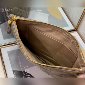 Dior caro Daily сумка-клатч, модель M3399420 Размер： 30x21,5 см