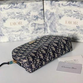 Dior клатч, большой размер Артикул： S5416CTZQ_M928 Эта косметичк
